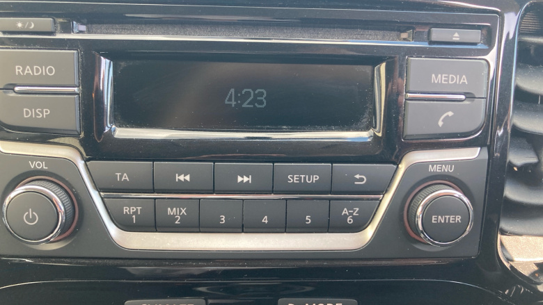 Nissan Juke 1.2 DiG-T Acenta 5dr Petrol Hatchback